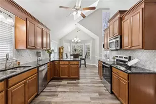 4832 Shallow Creek Dr NW, Kennesaw, GA 30144 - Photo 12