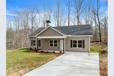 96 Hawks Ridge Ct, Cleveland, GA 30528 - Photo 4