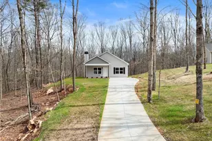 97 Hawks Ridge Ct, Cleveland, GA 30528 - Photo 4