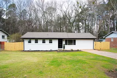 3985 Lindsey Drive, Decatur, GA 30035 - Photo 1