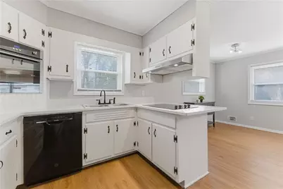 1520 Brewer Boulevard SW, Atlanta, GA 30310 - Photo 8