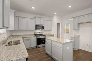 294 Friendship Oak Wy, Hampton, GA 30228 - Photo 4