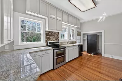 304 E Jackson Street, Buford, GA 30518 - Photo 12