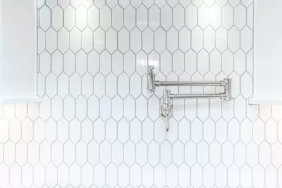 4056 Ashford Dunwoody Road NE, Brookhaven, GA 30319 - Photo 30