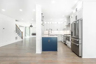 4056 Ashford Dunwoody Road NE, Brookhaven, GA 30319 - Photo 26