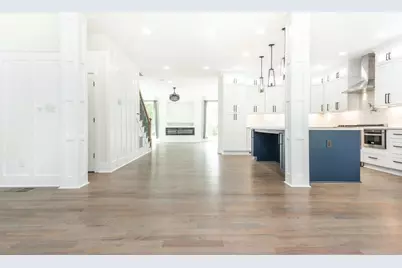 4056 Ashford Dunwoody Road NE, Brookhaven, GA 30319 - Photo 8