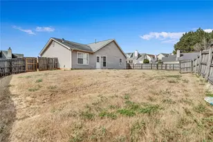 4870 Buchli Ln, Lithonia, GA 30038 - Photo 4