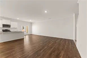 3111 Greyton Dr, Buford, GA 30519 - Photo 8