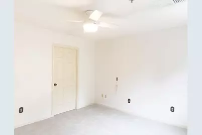 300 Johnson Ferry Road NE #A305, Atlanta, GA 30328 - Photo 4