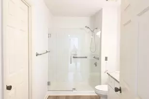 300 Johnson Ferry Road NE, Atlanta, GA 30328 - Photo 6