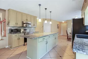 1256 Melrose Forest Ln, Lawrenceville, GA 30045 - Photo 4