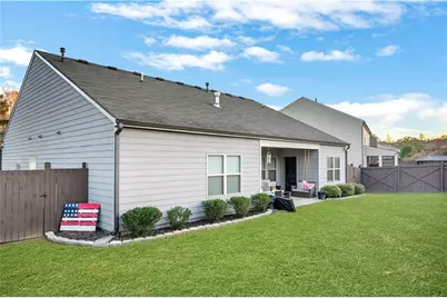 115 Creekside Bluff Way, Auburn, GA 30011 - Photo 4