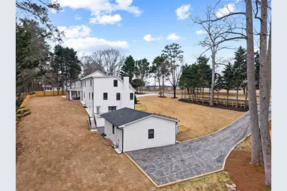 11505 Elkins Road, Roswell, GA 30076 - Photo 86