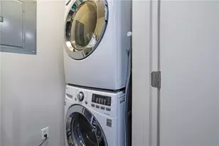 222 12th St NE, Atlanta, GA 30309 - Photo 16