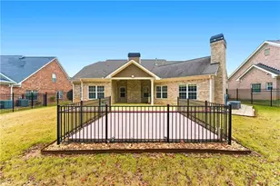 2597 Misty Rose Ln, Loganville, GA 30052 - Photo 16
