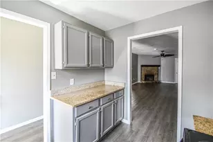 735 Oak Dr, Hapeville, GA 30354 - Photo 18