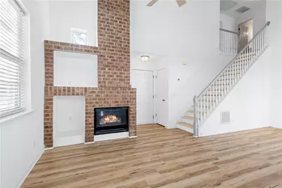 1222 W Oaks Way, Woodstock, GA 30188 - Photo 4