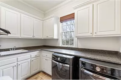 927 Buckingham Circle NW, Atlanta, GA 30327 - Photo 28