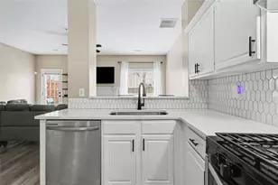 7077 Biltmore Trce, Lithonia, GA 30058 - Photo 6