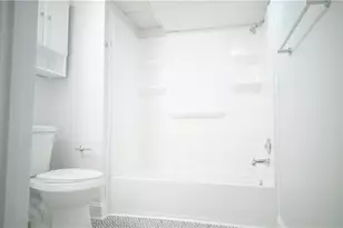 1425 Southland Vista Ct NE, Atlanta, GA 30329 - Photo 18