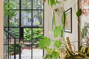 571 Overbrook Dr NW, Atlanta, GA 30318 - Photo 8