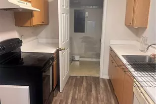 3219 Fairington Dr, Lithonia, GA 30038 - Photo 6