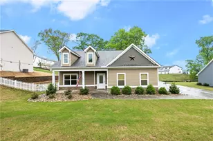 65 Academy St, Pendergrass, GA 30567 - Photo 38