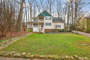 301 Tweed Ct, Sugar Hill, GA 30518 - Photo 2