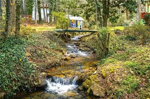 445 Longleaf Dr, Roswell, GA 30075 - Photo 2