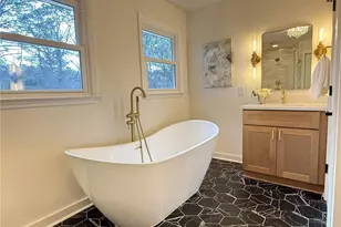 2670 Stonehenge Way, Dunwoody, GA 30360 - Photo 16