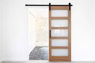 2670 Stonehenge Way, Dunwoody, GA 30360 - Photo 14