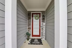 5527 Radford Loop, Fairburn, GA 30213 - Photo 2