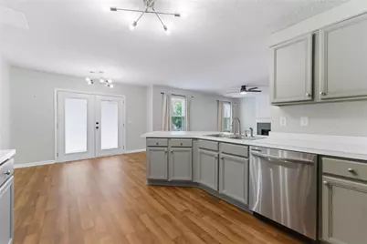 1360 SW Lamont Drive, Mableton, GA 30126 - Photo 6