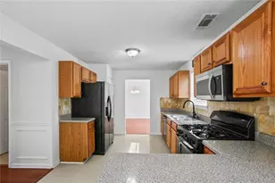 197 Kyndal Dr, Hampton, GA 30228 - Photo 10