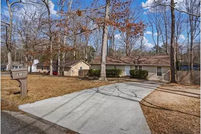 414 Hemlock Drive, Lawrenceville, GA 30046 - Photo 4