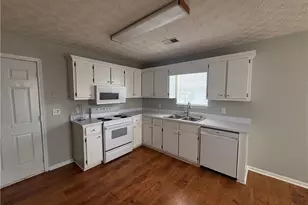 298 Little Street NE, White, GA 30184 - Photo 6