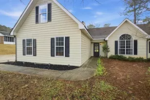 90 Eastwood Cir, Covington, GA 30014 - Photo 2