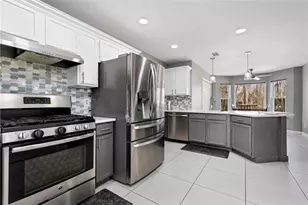 1910 Rocksram Dr, Buford, GA 30519 - Photo 10