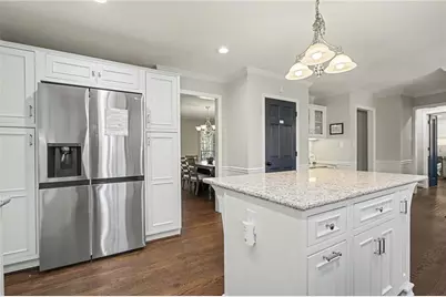 7070 Glenridge Drive, Atlanta, GA 30328 - Photo 36