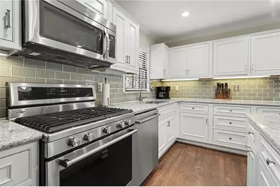 7070 Glenridge Drive, Atlanta, GA 30328 - Photo 38