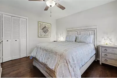 7070 Glenridge Drive, Atlanta, GA 30328 - Photo 24