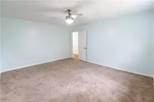 10130 Buice Rd, Alpharetta, GA 30022 - Photo 40