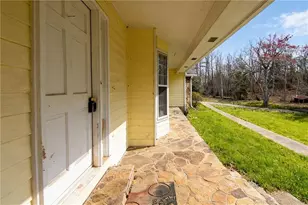 10130 Buice Rd, Alpharetta, GA 30022 - Photo 6