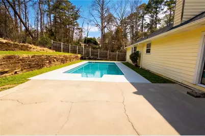 10130 Buice Road, Alpharetta, GA 30022 - Photo 12