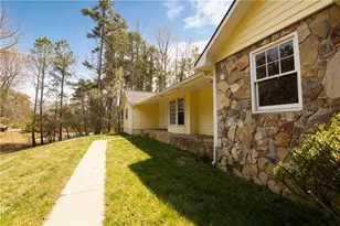 10130 Buice Rd, Alpharetta, GA 30022 - Photo 4