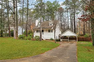 389 Fox Ridge Ct, Dallas, GA 30157 - Photo 2