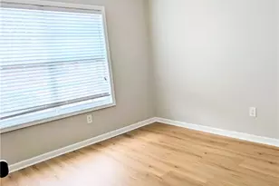 354 Guibor Ct, Kennesaw, GA 30144 - Photo 8