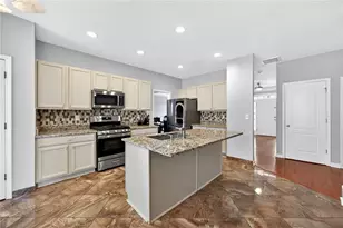 1322 Melrose Woods Ln, Lawrenceville, GA 30045 - Photo 4