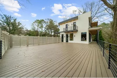 942 Peachtree Battle Circle NW, Atlanta, GA 30327 - Photo 30