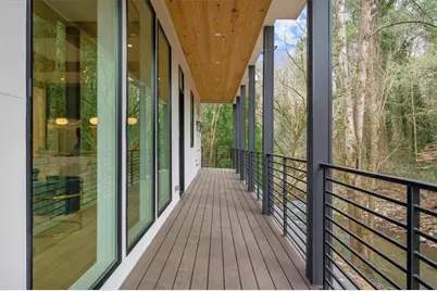 942 Peachtree Battle Circle NW, Atlanta, GA 30327 - Photo 34